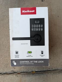 Kwikset SmartCode 917 Matte Black Contemporary Keypad Electronic Single-Cylinder Halifax Door Handle Featuring SmartKey Security