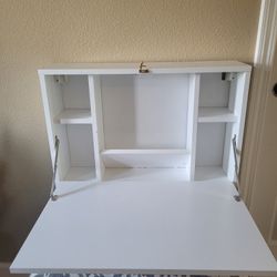 Wall hanging desk
