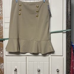 Beautiful Skit With Gold Buttons Size M New