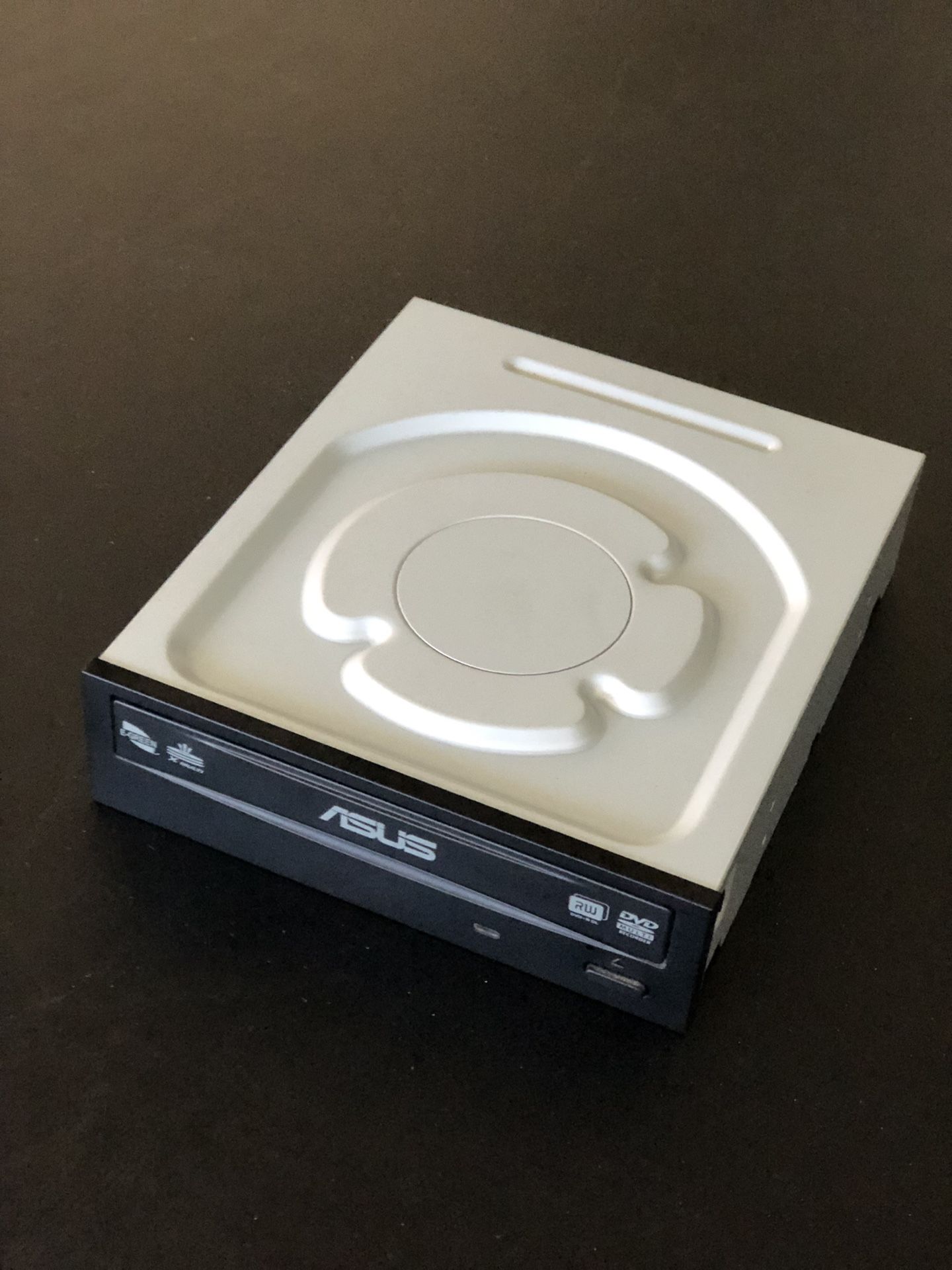 ASUS CD/DVD Drive (FREE SATA Cable Included)