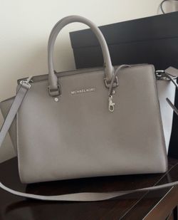 Michael Kors Handbag 13x9.5 new no tags Gray