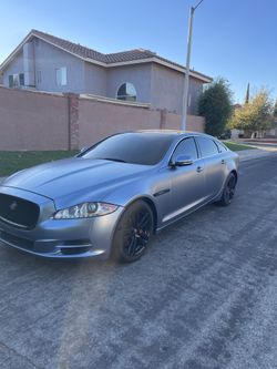 Custom Car Vinyl Wrap 