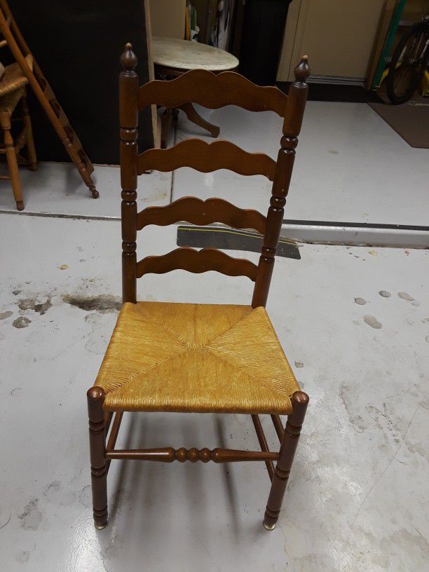 For Dining Room Chairs With Cherry Wood And Cane With Seat