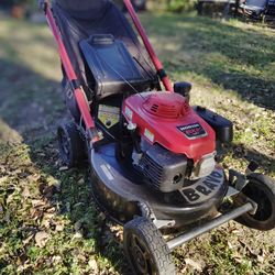 2021 Bravo Commercial lawnmower