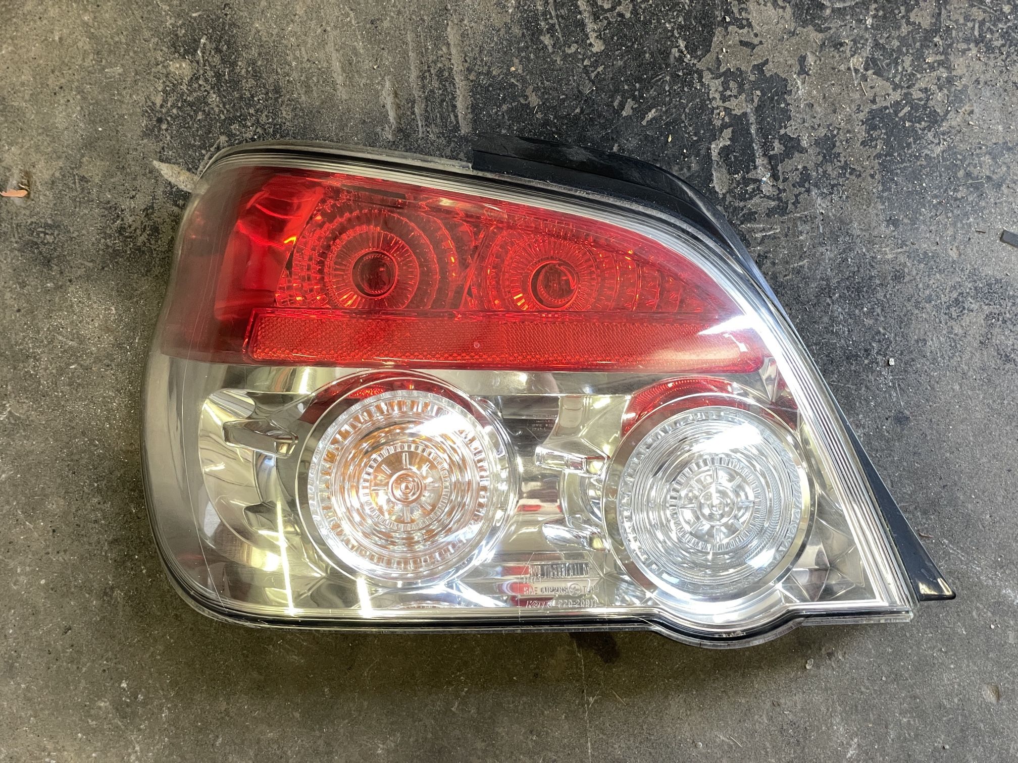 2006-2007 Subaru Impreza / WRX Sedan LH Drivers Tail Light