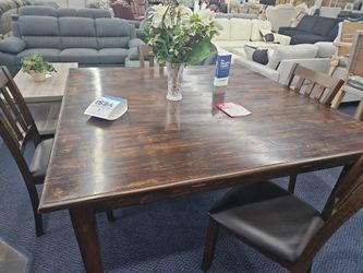 Dining Table+ 4 Chairs