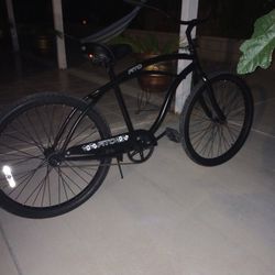 Fito 26 Inch Beach Cruiser,All Black,Like New. Please See Pics For More Details. Asking $40