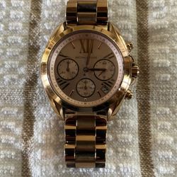 Beautiful 🤩 Michael Kors Women Watch In Very Good Condición 