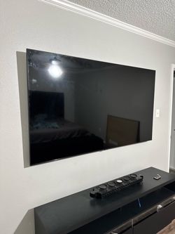 Samsung 75” UN75DU6950F Crystal UHD 4K Smart TV (2024)