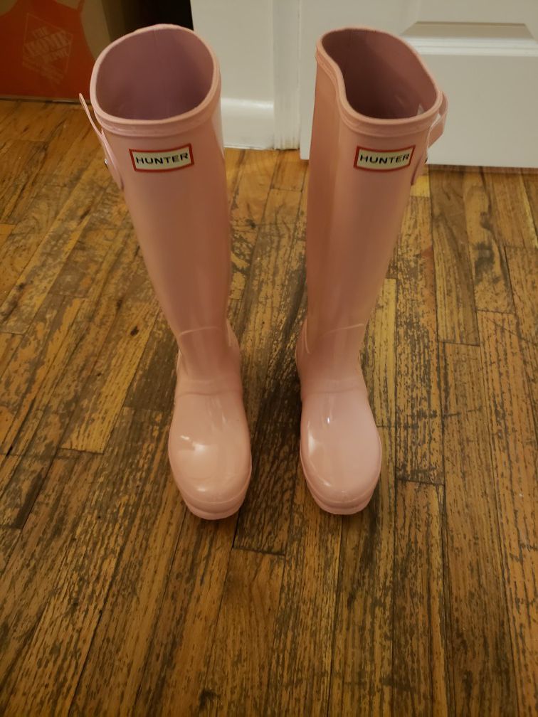 Hunter Pink rain boots