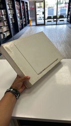 MacBook Air M2 8ram 512gb 15in