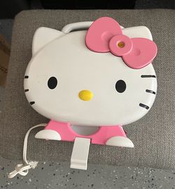 Hello Kitty Cupcake Maker
