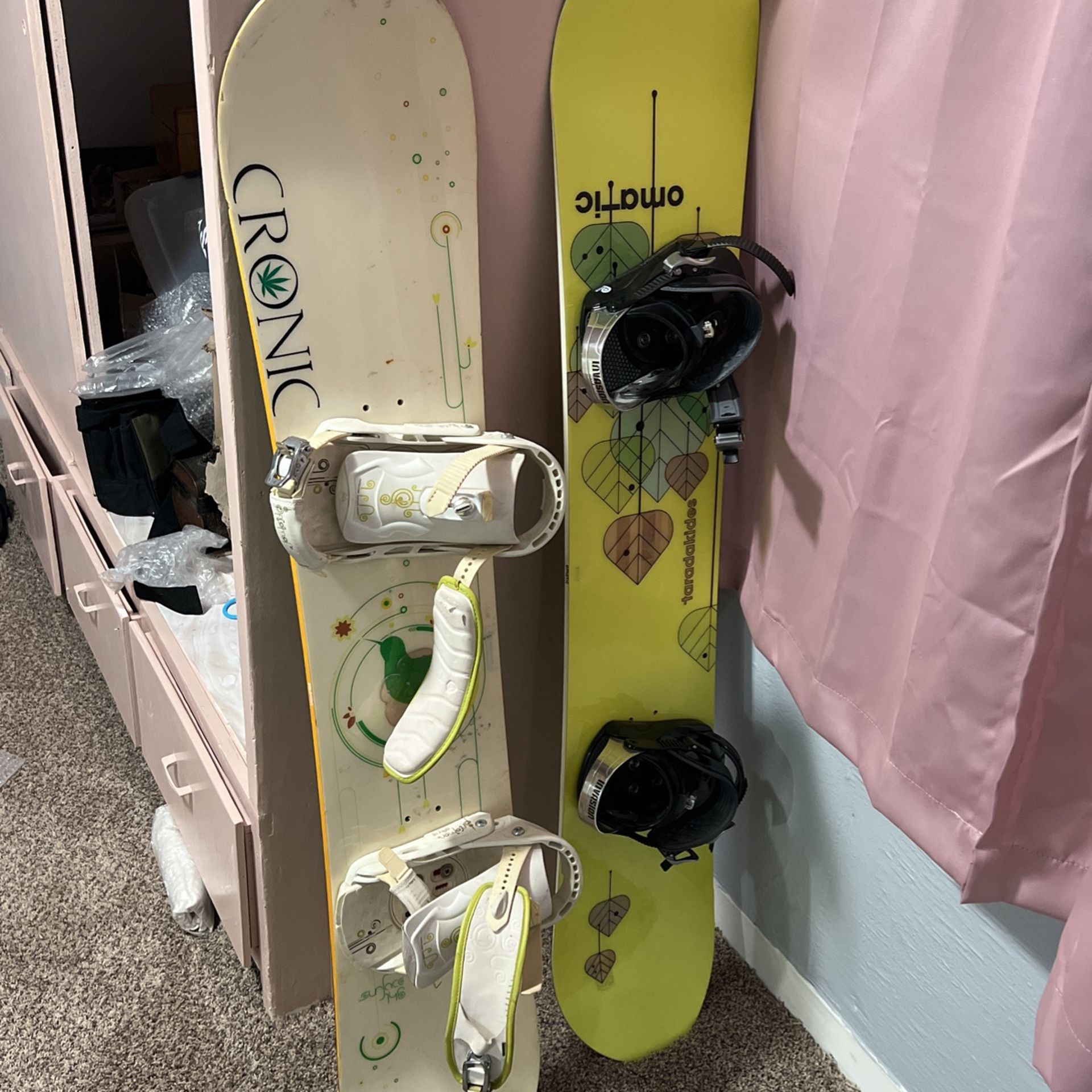 Women’s Snowboards