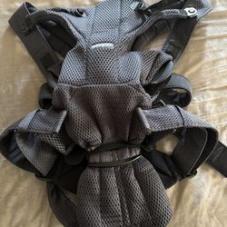 Baby Bjorn Move Free Carrier 
