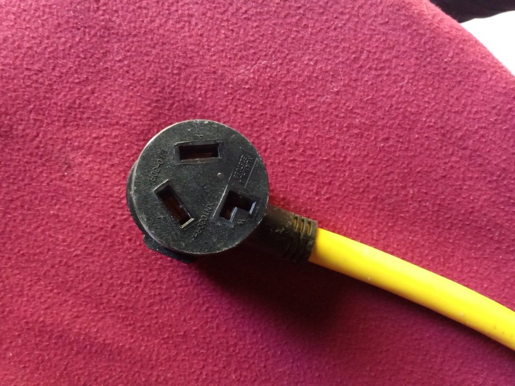 AC/RV ADAPTER
