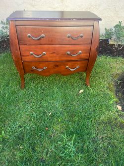 Bombay Style Dresser (Chest / Commode) with 3 Drawers - Classic Solid Wood