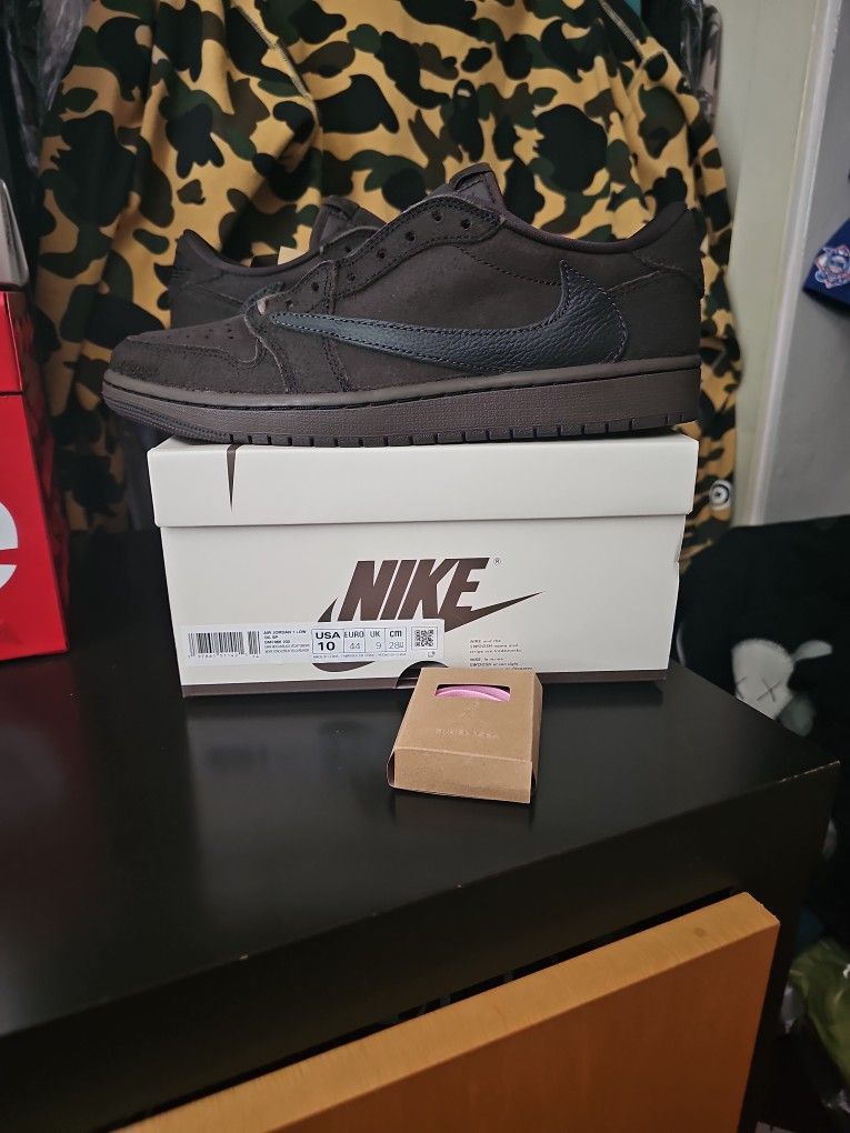 Travis Scott Air Jordan 1