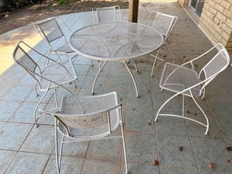 Vintage MCM wrought Iron and Steel 42” Patio Table w/ 6 Chairs Matching