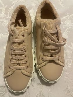 Stuart Weitzman Fringie Coverstory Low Top Peach Leather Sneakers