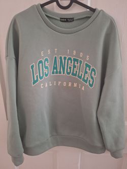 Sweater size M