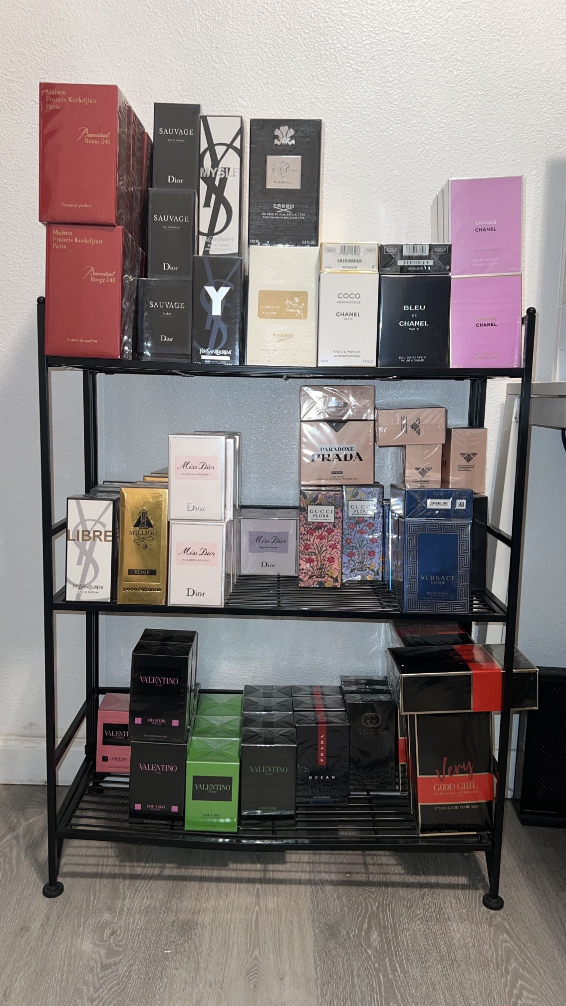 Colognes & Perfumes