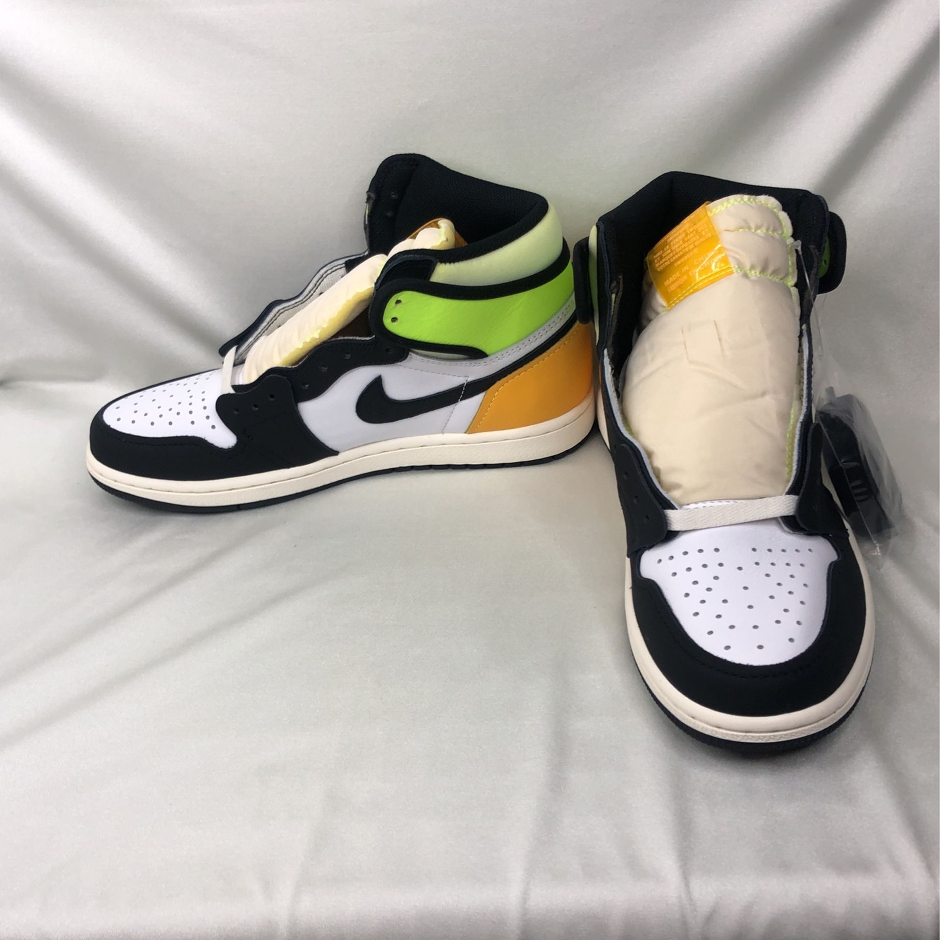 Air Jordan 1 Volt Size 8.0