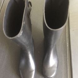 Black Rain Boots 