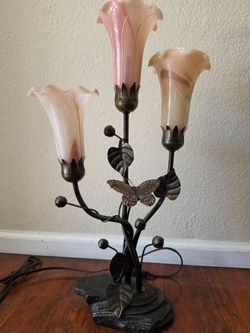 3-Light Floral Table Lamp