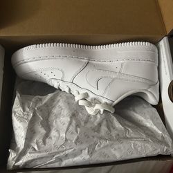 Air Force 1 size 7Y