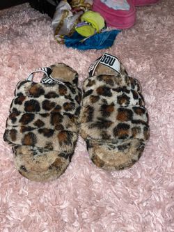 Ugh Slides Size 10