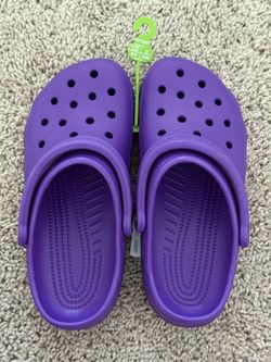 NWT - Purple Classic Crocs M4/W6