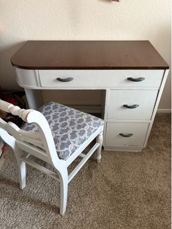 Solid Wood Vintage Desk & Upholstered Chair Lots Of Storage
