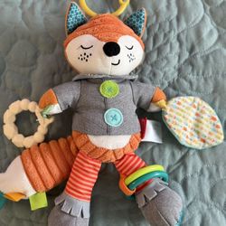 Baby Plush Activity Toy with Clip – Soft Fox Sensory Toy