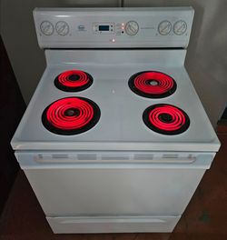 💥🔆🇺🇸☆Roper by Whirlpool☆🇺🇸🔆💥 White Coil Top Stove in Perfect Condition