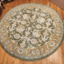 6' Circular Area Rug with Floral Pattern