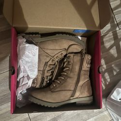 Girl Boots