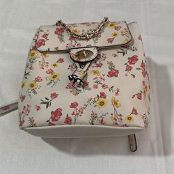 Guess Stars Hollow Floral Backpack 