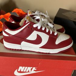 Nike 