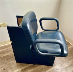 Shampoo Chair