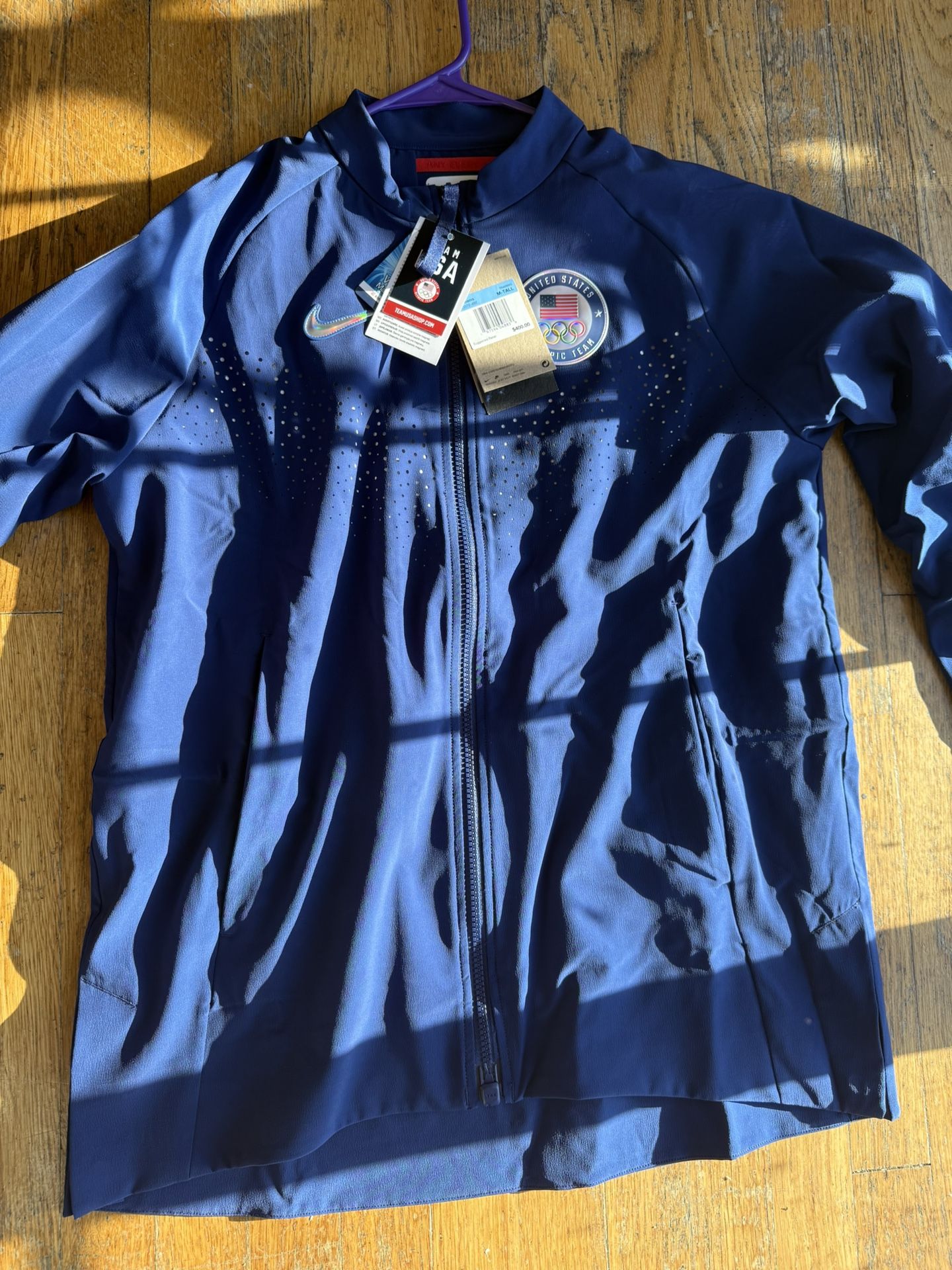 Women’s Medium Nike Jacket Brand New 