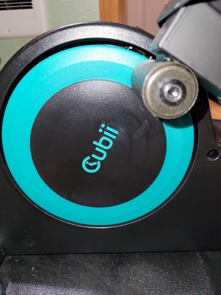 Cubii JR1 Elliptical Under Desk/compact