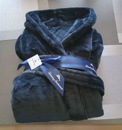 Tommy Bahama Plush Robe