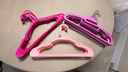 33 pink hangers