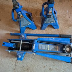 2 Jacks And Jack Stands