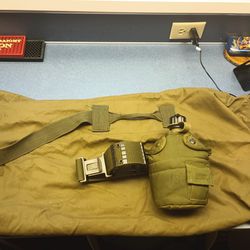 US Army Canteen And Bag