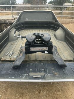 Fifth Wheel Hitch