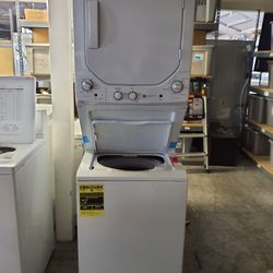 GE ELECTRIC STACKED LAUNDRY CENTER 