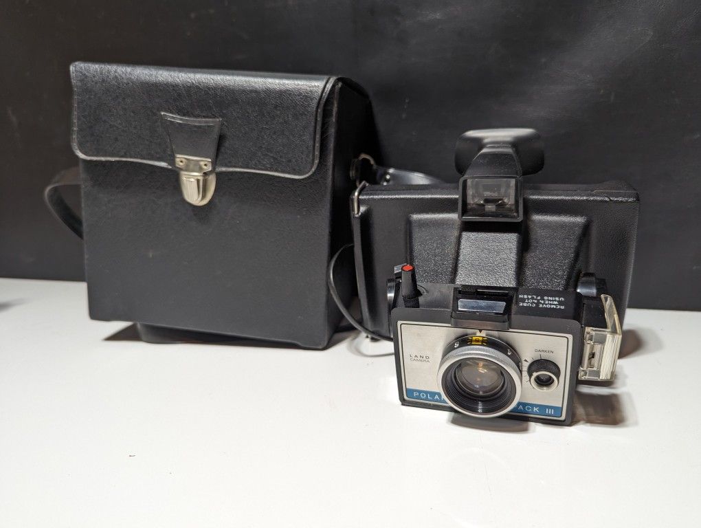 Vintage Polaroid Colorpack III Land Camera with Case, Instant Film Photography