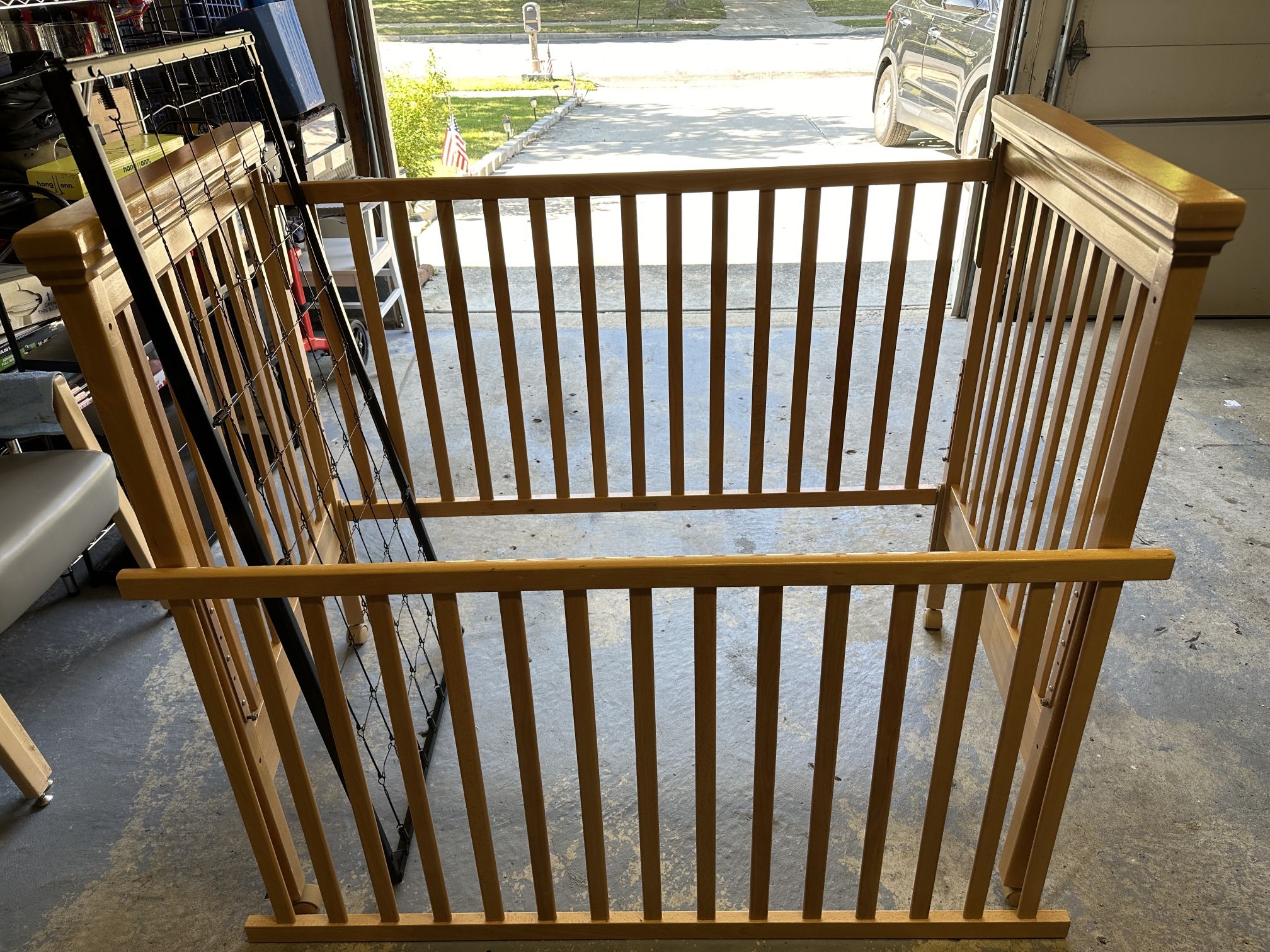 Baby Crib With Matress On Wheels Excellent Condition With All Hardware