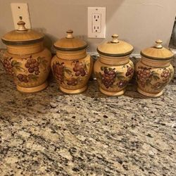 set of 4 casa vero canister set